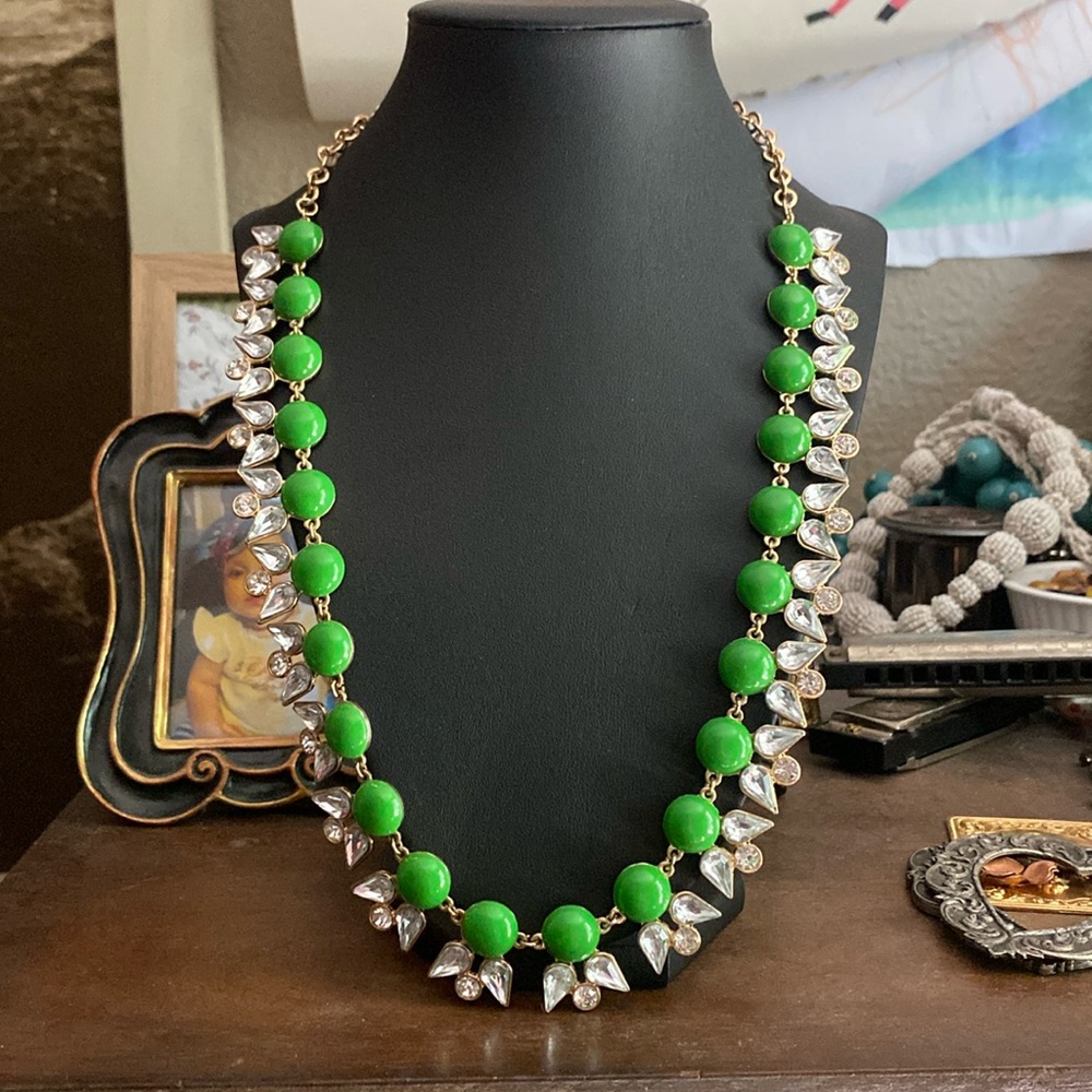 Fancy Green Retro Necklace